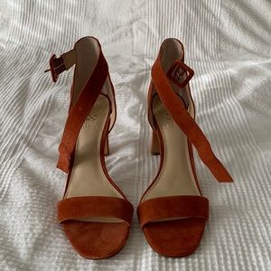 Vince Camuto size 8 1/2